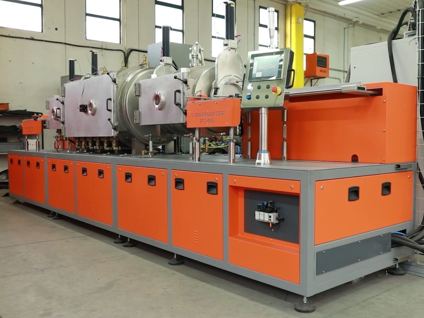 COME FUNZIONA IL FORNO A VUOTO T-BARMASTER PT-PD?
